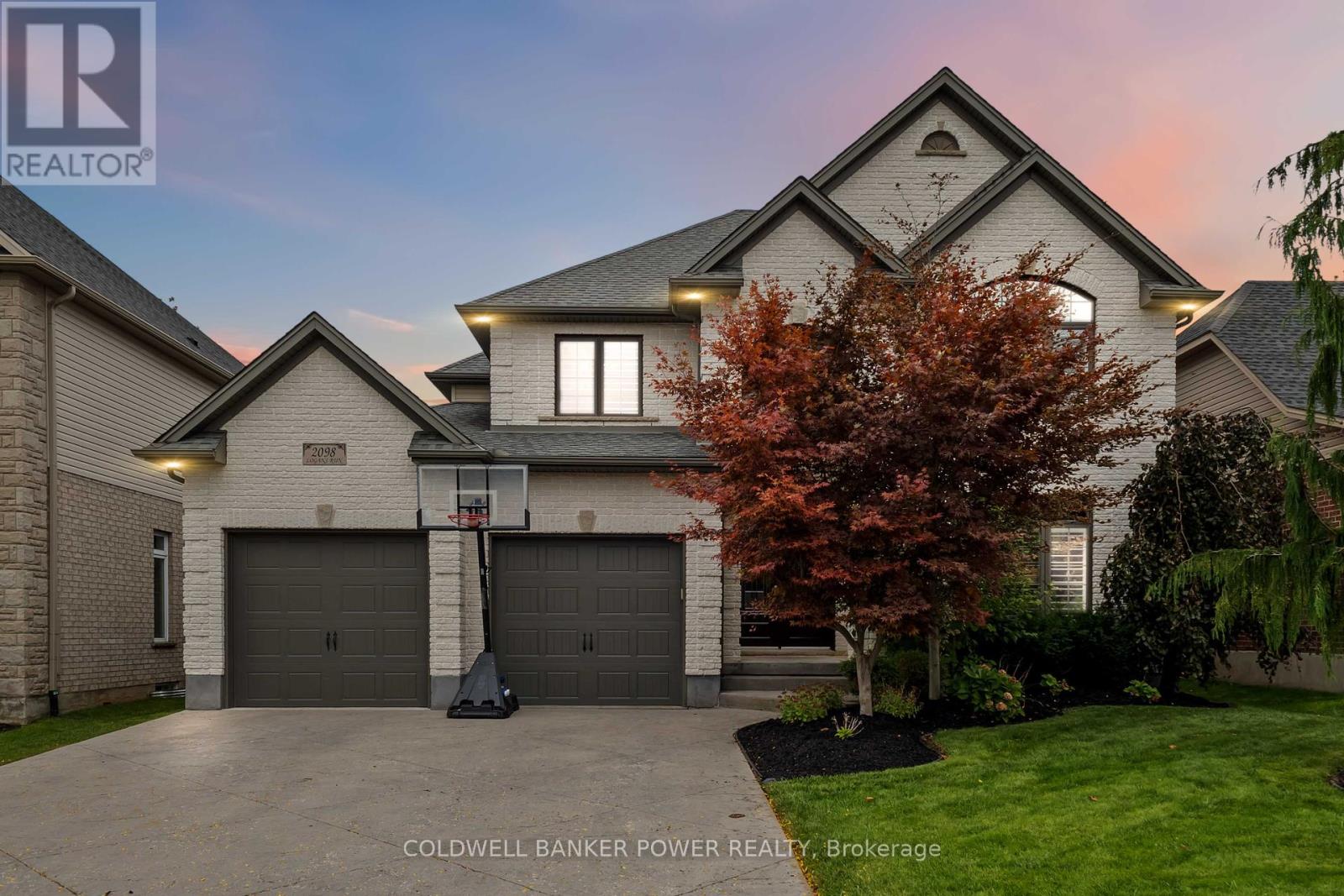2098 Logans Run, London South, Ontario  N6K 0B3 - Photo 2 - X12428748