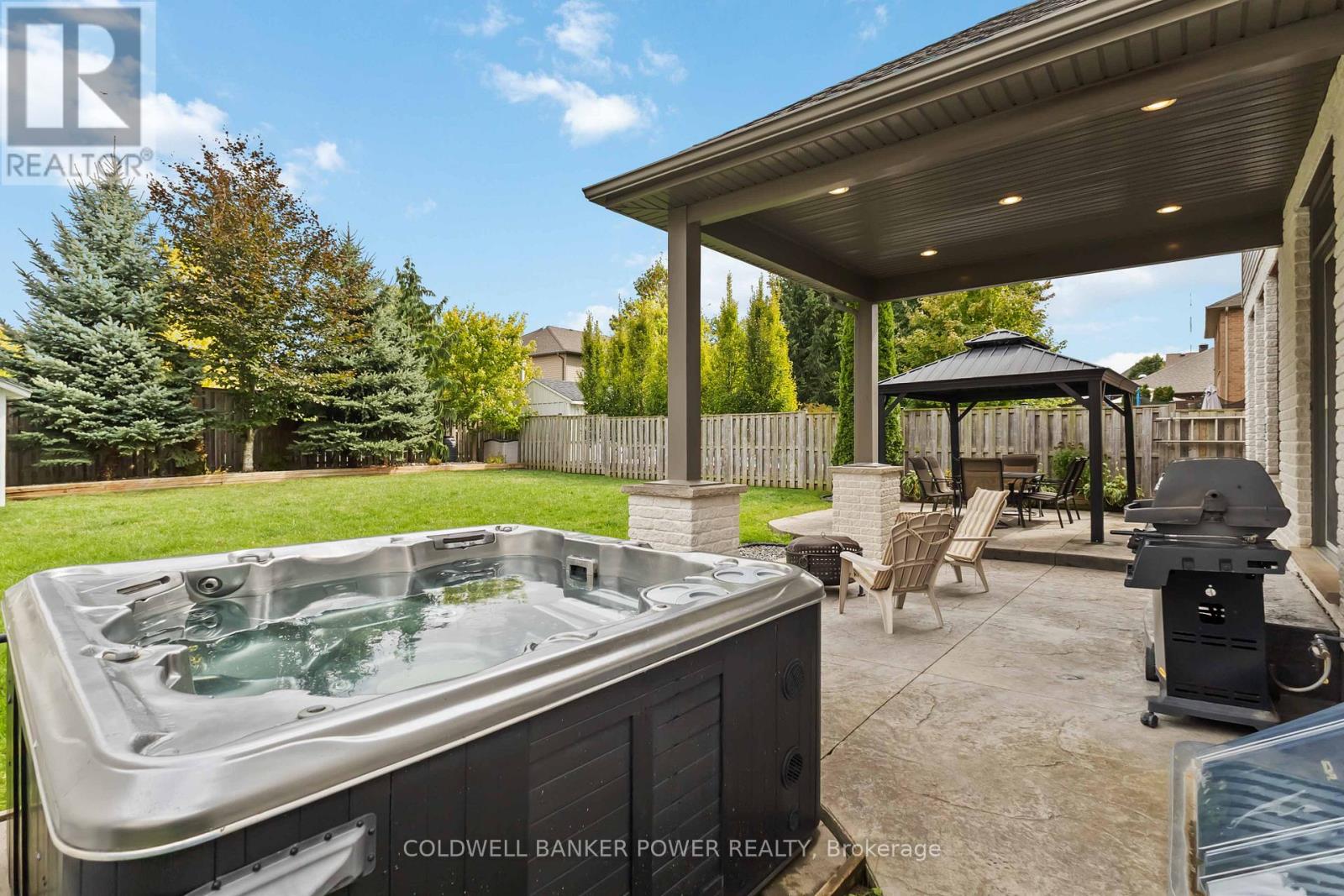2098 Logans Run, London South, Ontario  N6K 0B3 - Photo 43 - X12428748