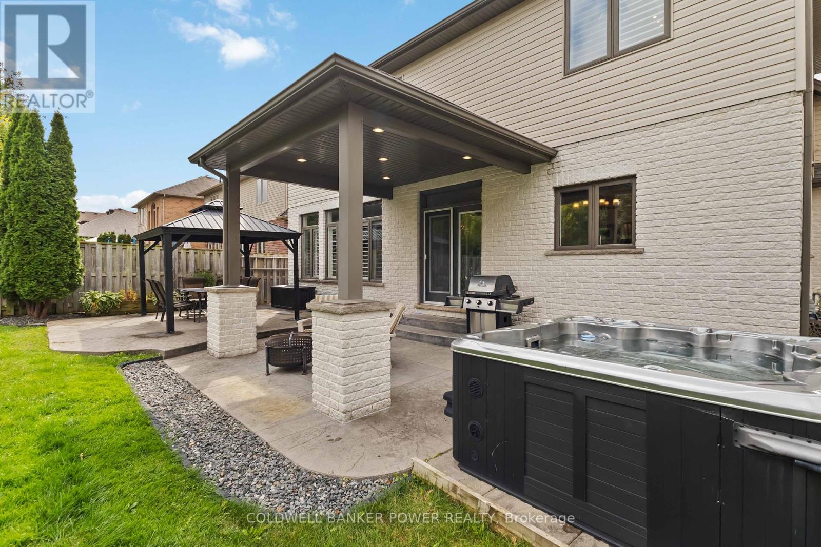 2098 Logans Run, London South, Ontario  N6K 0B3 - Photo 44 - X12428748
