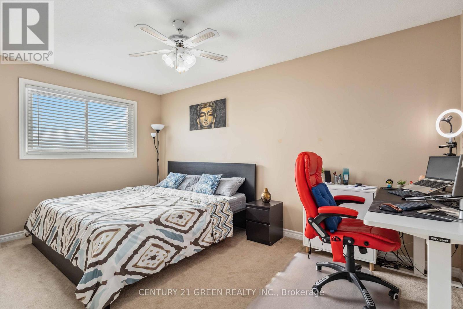 Main & 2nd Floor - 662 Grandview Drive, Oshawa, Ontario  L1H 8J3 - Photo 13 - E12428610