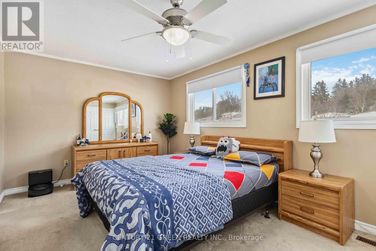Main & 2nd Floor - 662 Grandview Drive, Oshawa, Ontario  L1H 8J3 - Photo 18 - E12428610