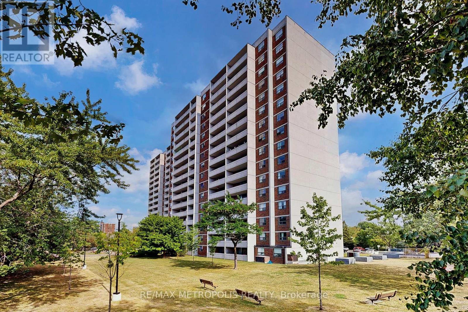 602 - 301 Prudential Drive, Toronto, Ontario  M1P 4V3 - Photo 3 - E12428625