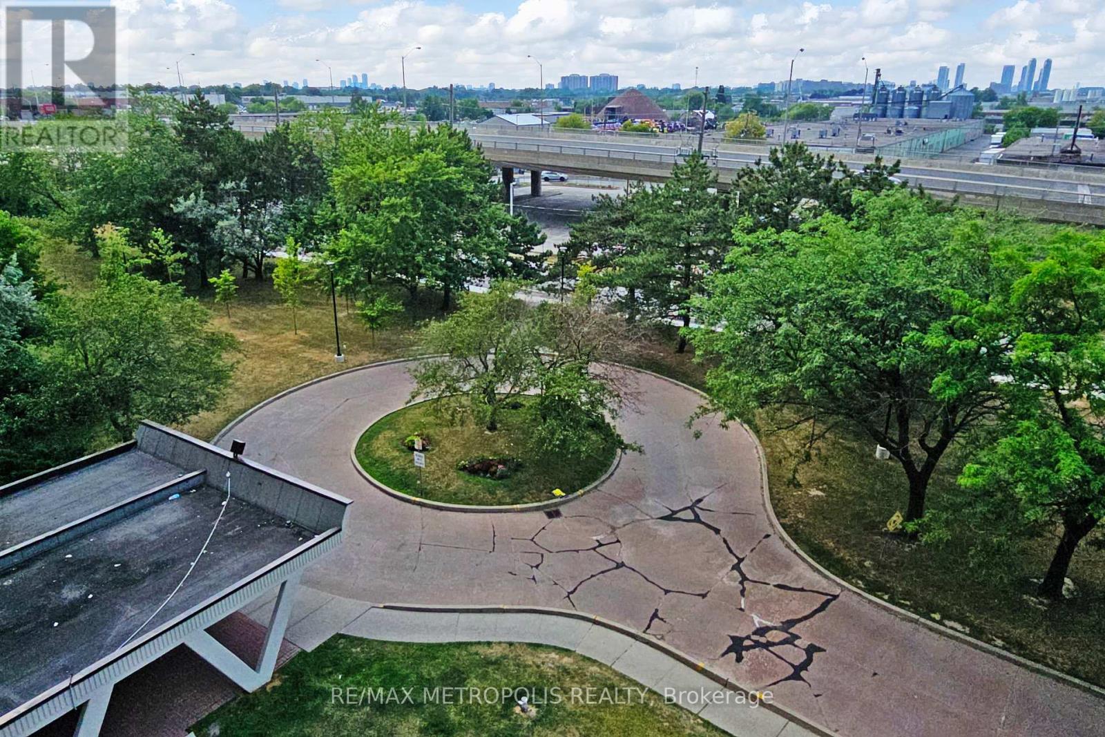 602 - 301 Prudential Drive, Toronto, Ontario  M1P 4V3 - Photo 39 - E12428625