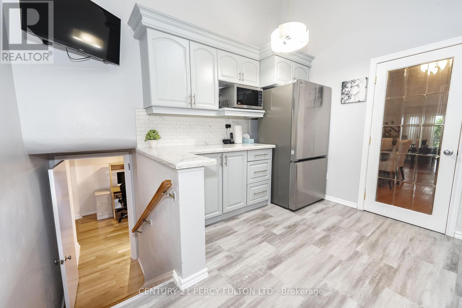 67 Orton Park Road, Toronto, Ontario  M1G 3G7 - Photo 10 - E12428626