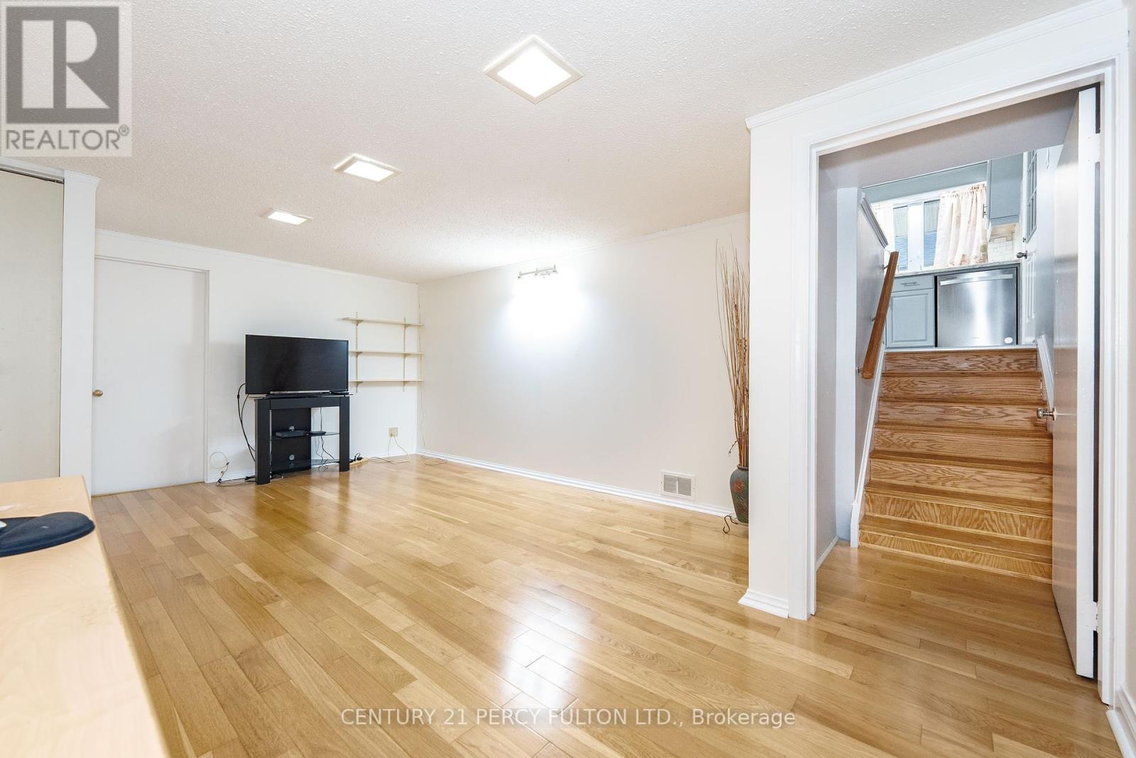 67 Orton Park Road, Toronto, Ontario  M1G 3G7 - Photo 18 - E12428626