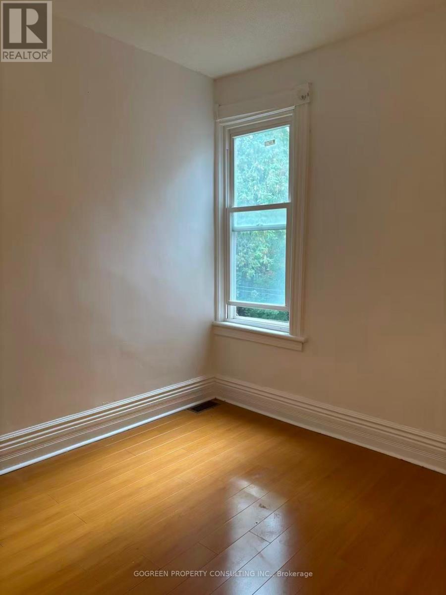 182 Boulton Avenue, Toronto, Ontario  M4M 2J9 - Photo 13 - E12428651