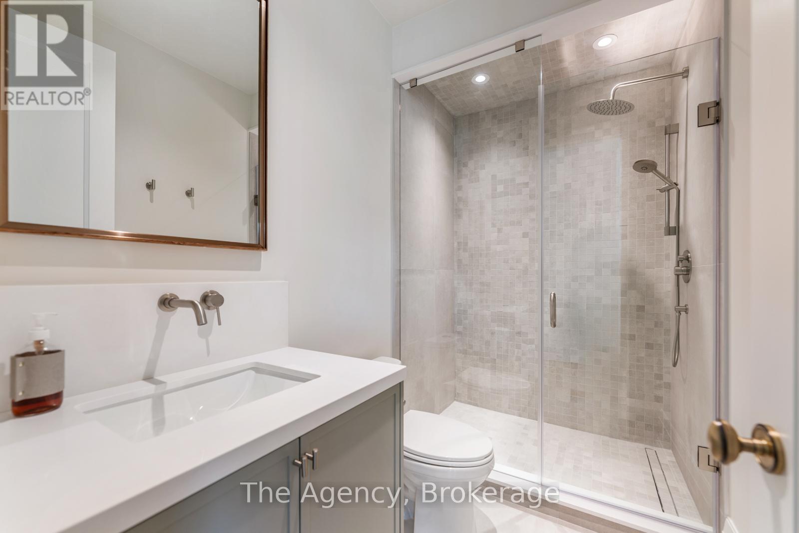 304 Pomona Avenue, Burlington, Ontario  L7N 1T3 - Photo 33 - W12383836