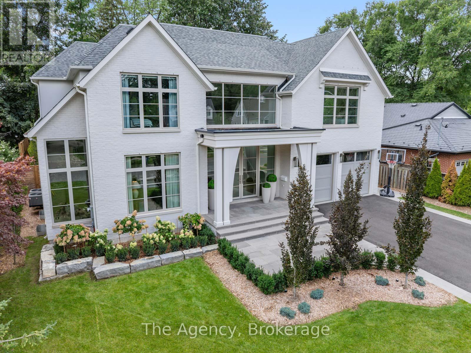 304 Pomona Avenue, Burlington, Ontario  L7N 1T3 - Photo 4 - W12383836