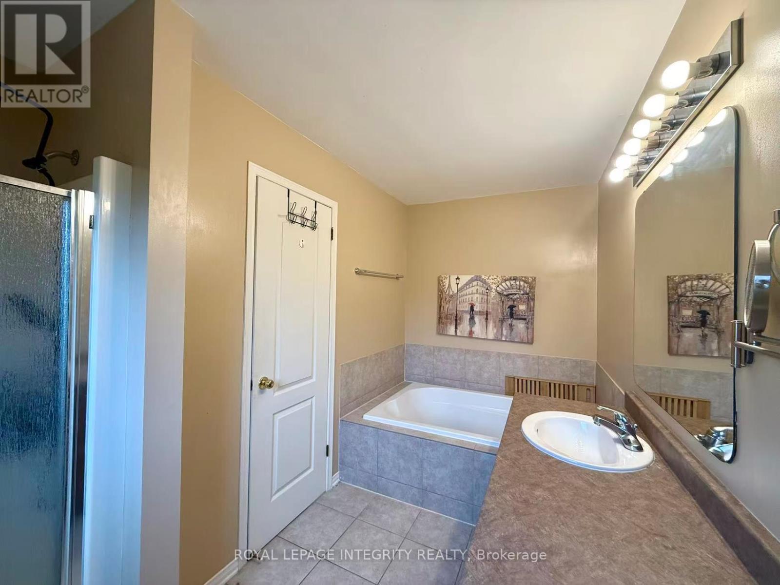 3 Ipswich Terrace, Ottawa, Ontario  K2K 3K4 - Photo 9 - X12428698