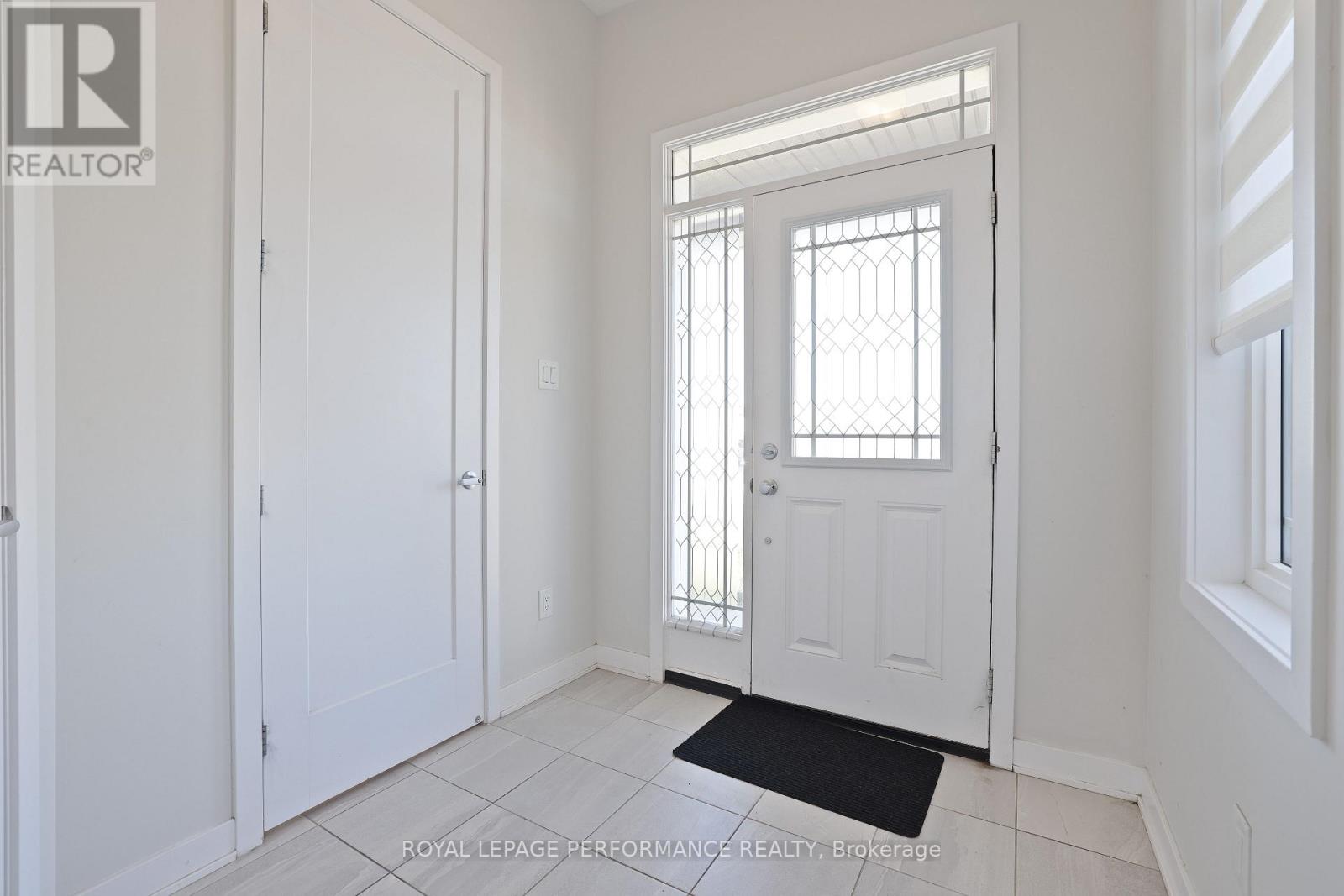 116 Main Halyard Lane, Ottawa, Ontario  K2J 7B6 - Photo 4 - X12428738