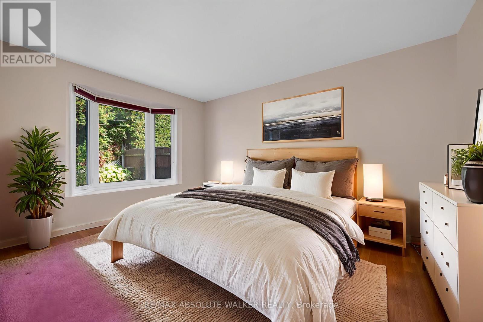 773 Eastvale Drive, Ottawa, Ontario  K1J 6Z9 - Photo 14 - X12428756