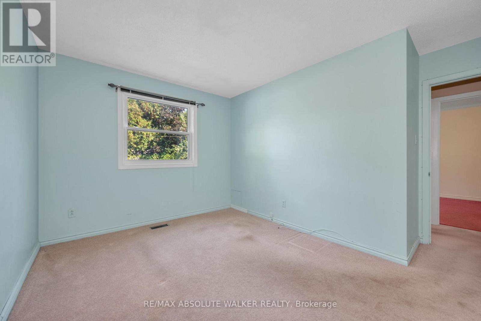 773 Eastvale Drive, Ottawa, Ontario  K1J 6Z9 - Photo 22 - X12428756