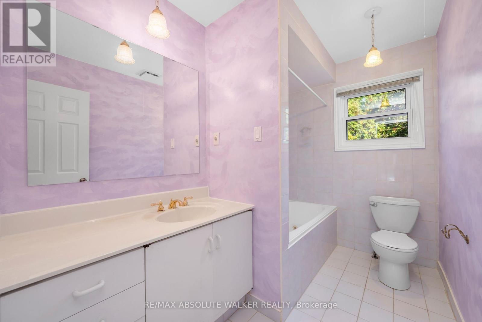773 Eastvale Drive, Ottawa, Ontario  K1J 6Z9 - Photo 23 - X12428756