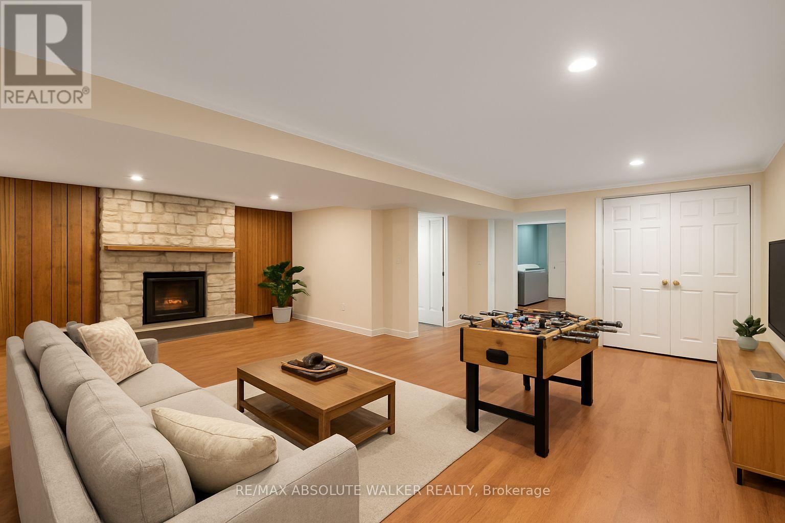 773 Eastvale Drive, Ottawa, Ontario  K1J 6Z9 - Photo 24 - X12428756