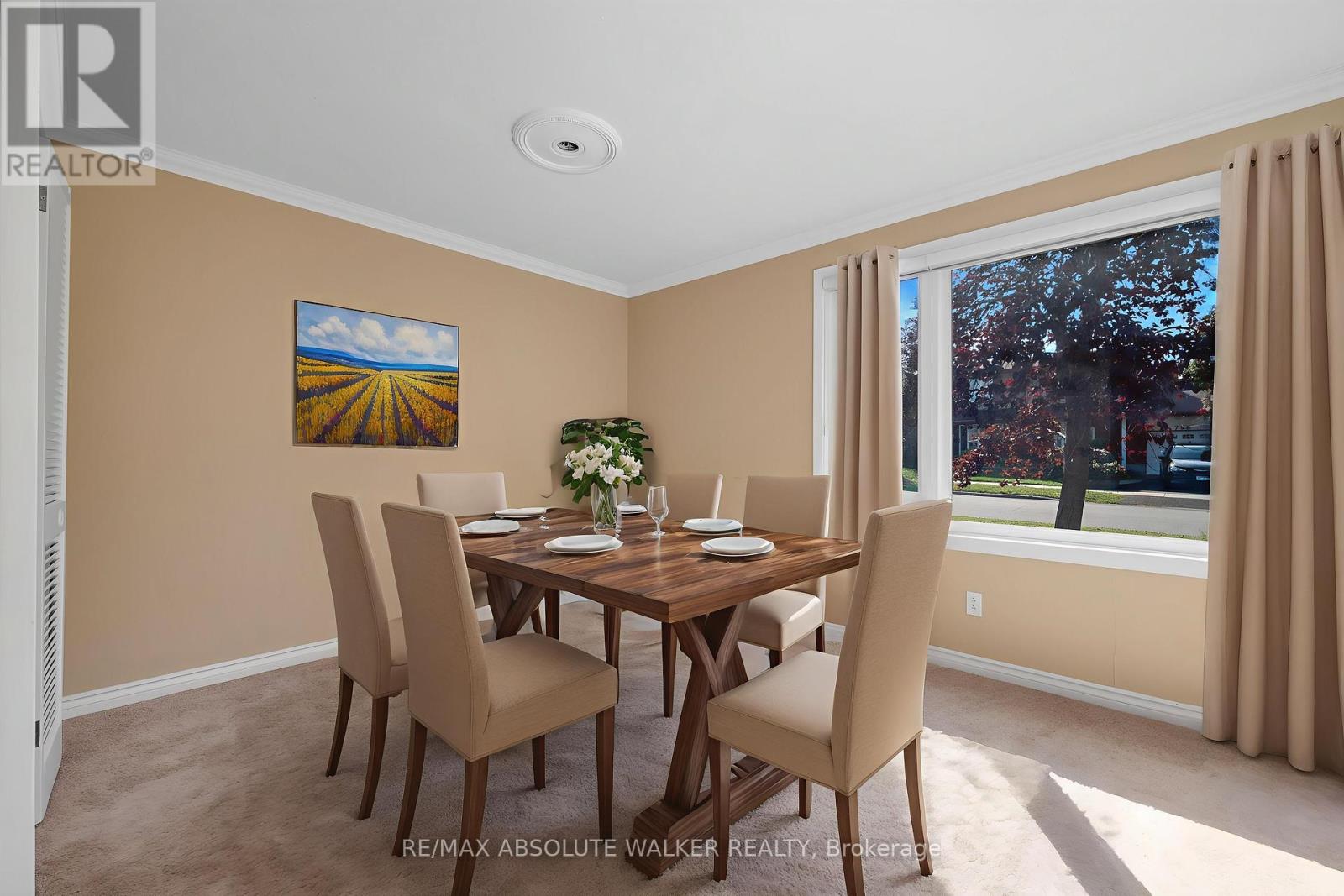773 Eastvale Drive, Ottawa, Ontario  K1J 6Z9 - Photo 8 - X12428756