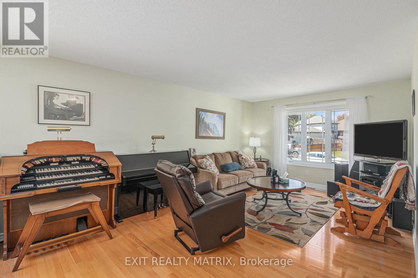 14 Provost Street, North Stormont, Ontario  K0A 1R0 - Photo 12 - X12428771