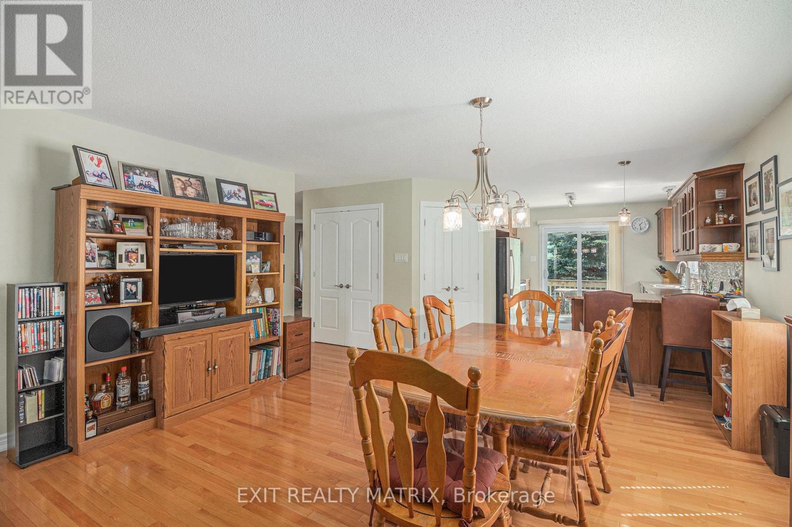 14 Provost Street, North Stormont, Ontario  K0A 1R0 - Photo 16 - X12428771