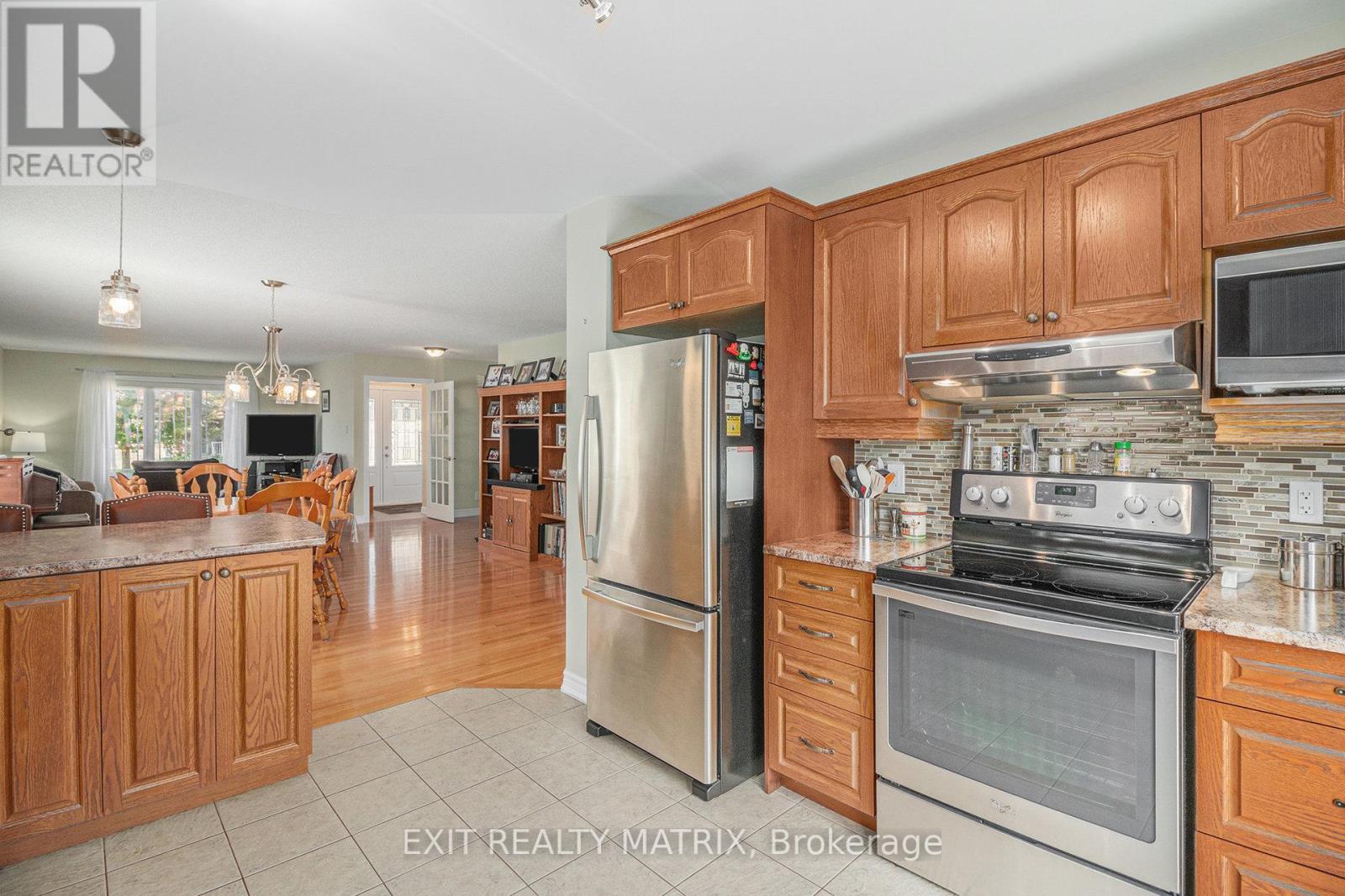 14 Provost Street, North Stormont, Ontario  K0A 1R0 - Photo 19 - X12428771