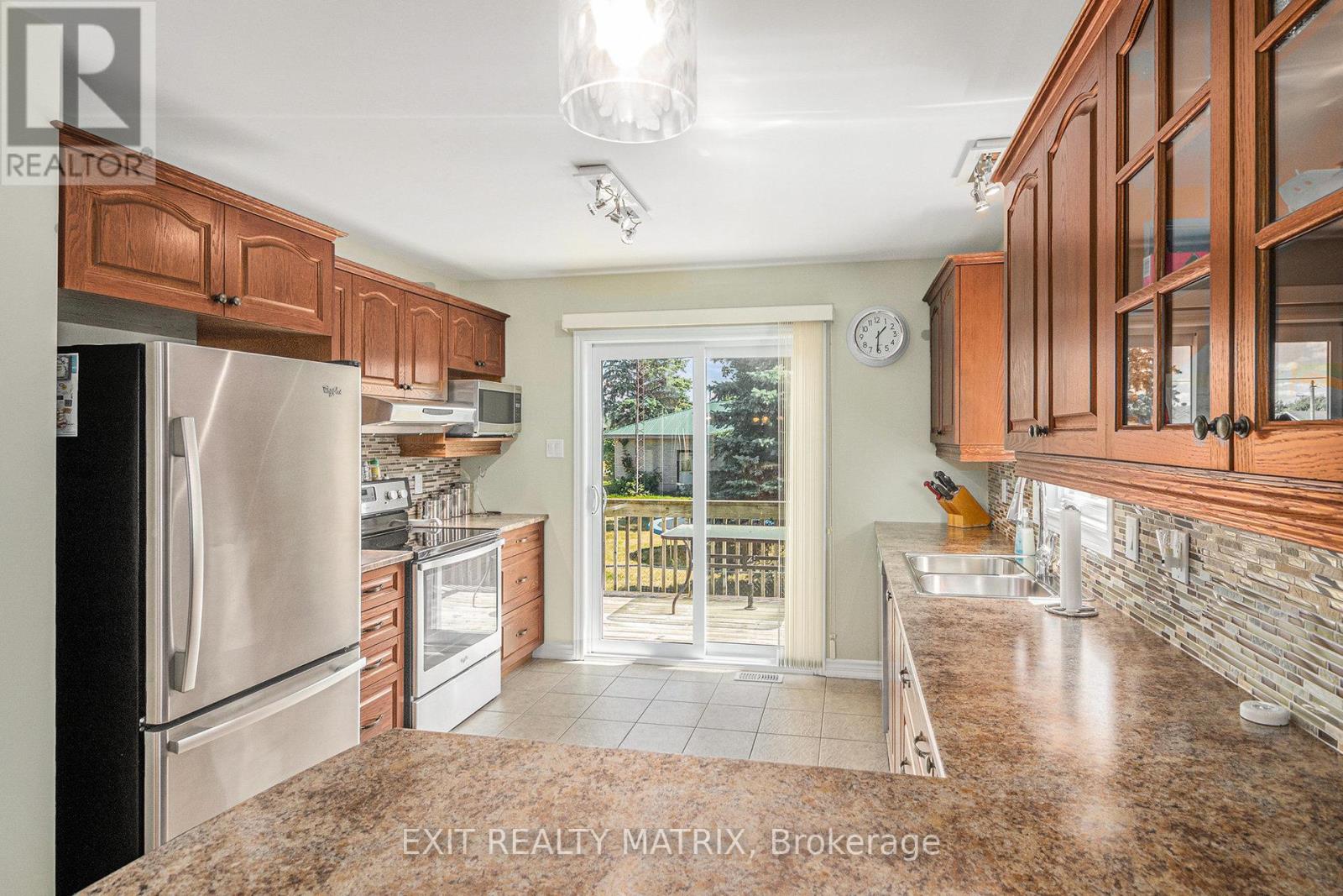 14 Provost Street, North Stormont, Ontario  K0A 1R0 - Photo 20 - X12428771