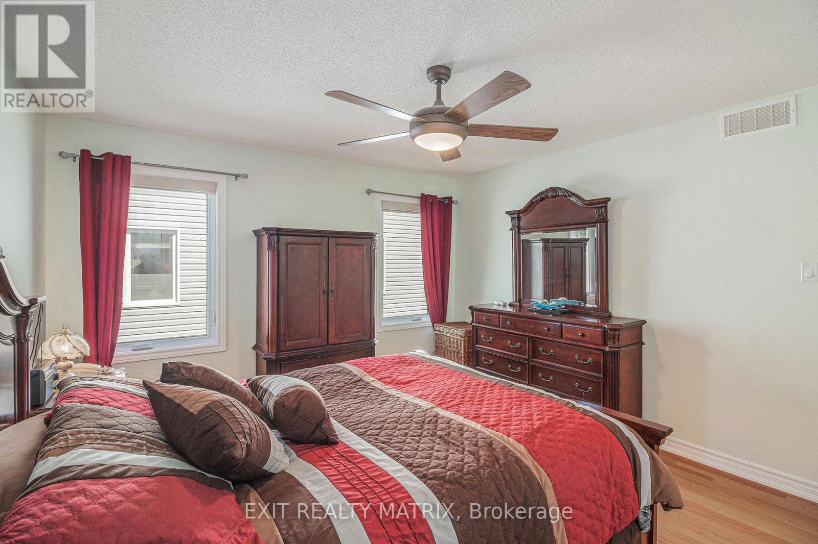 14 Provost Street, North Stormont, Ontario  K0A 1R0 - Photo 24 - X12428771