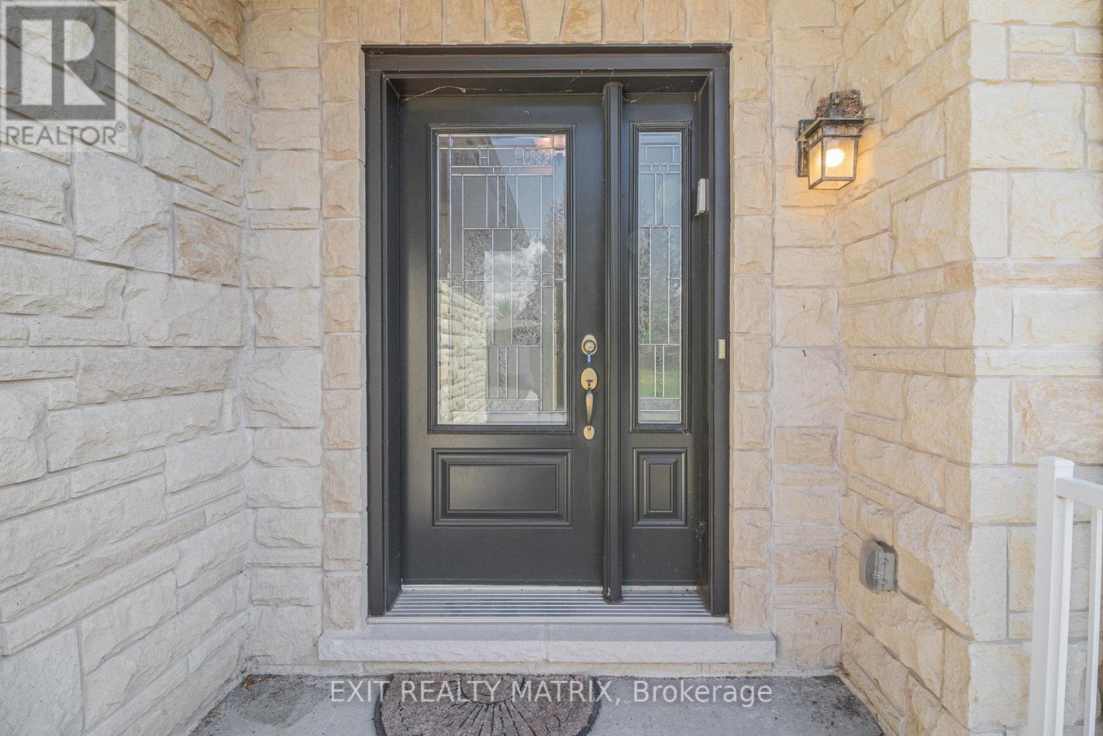 14 Provost Street, North Stormont, Ontario  K0A 1R0 - Photo 4 - X12428771