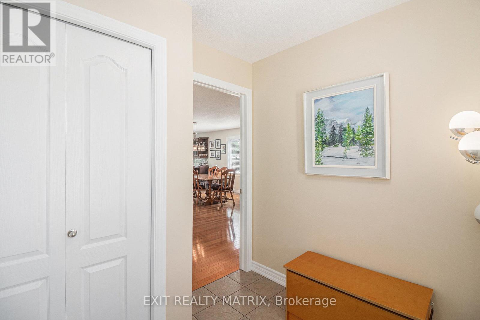 14 Provost Street, North Stormont, Ontario  K0A 1R0 - Photo 6 - X12428771