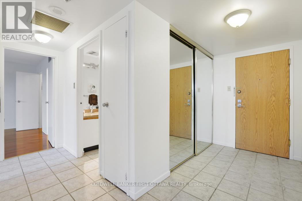 807 - 1500 Riverside Drive, Ottawa, Ontario  K1G 4J4 - Photo 4 - X12428785