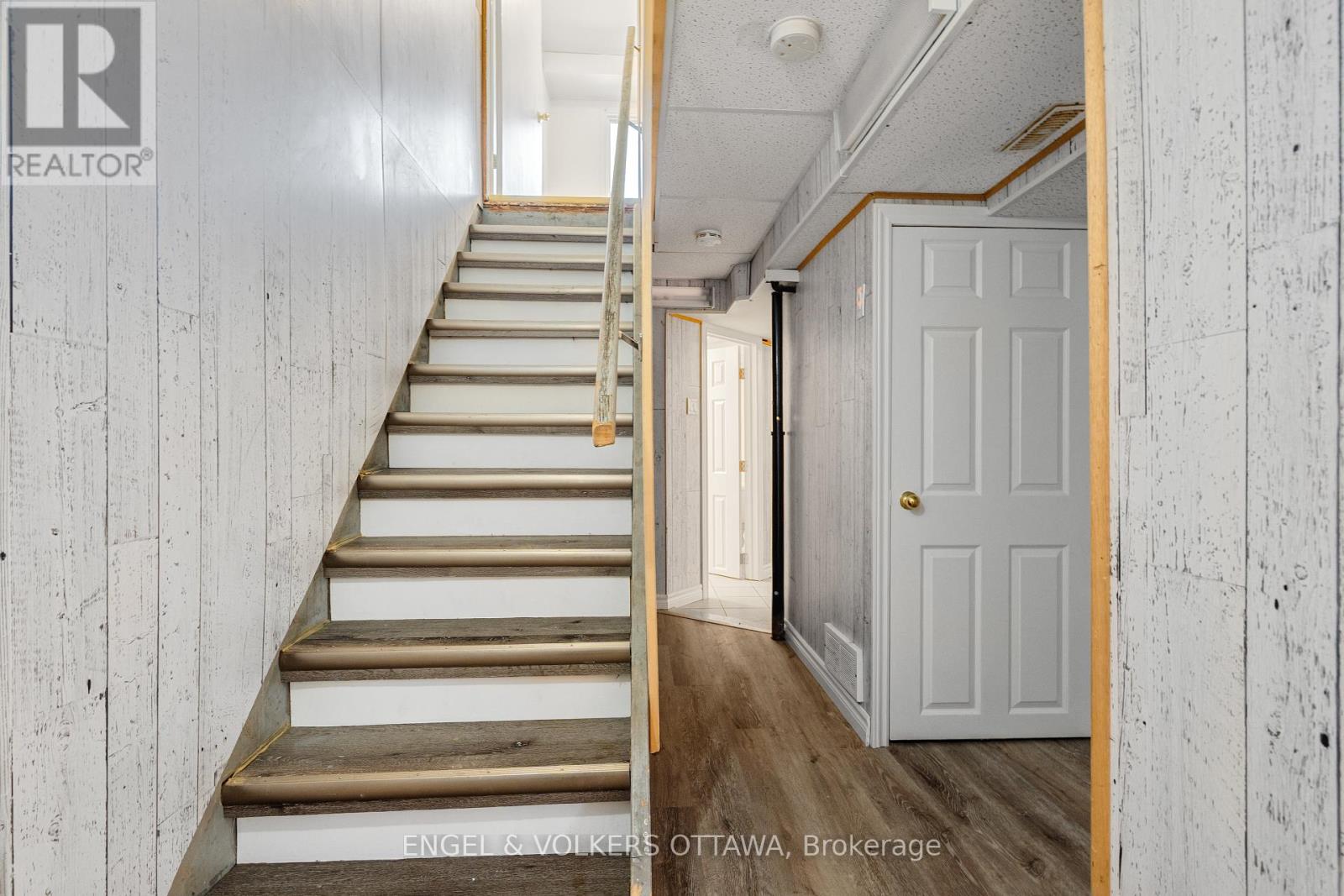 933 Greenbriar Avenue, Ottawa, Ontario  K2C 0J8 - Photo 33 - X12428796
