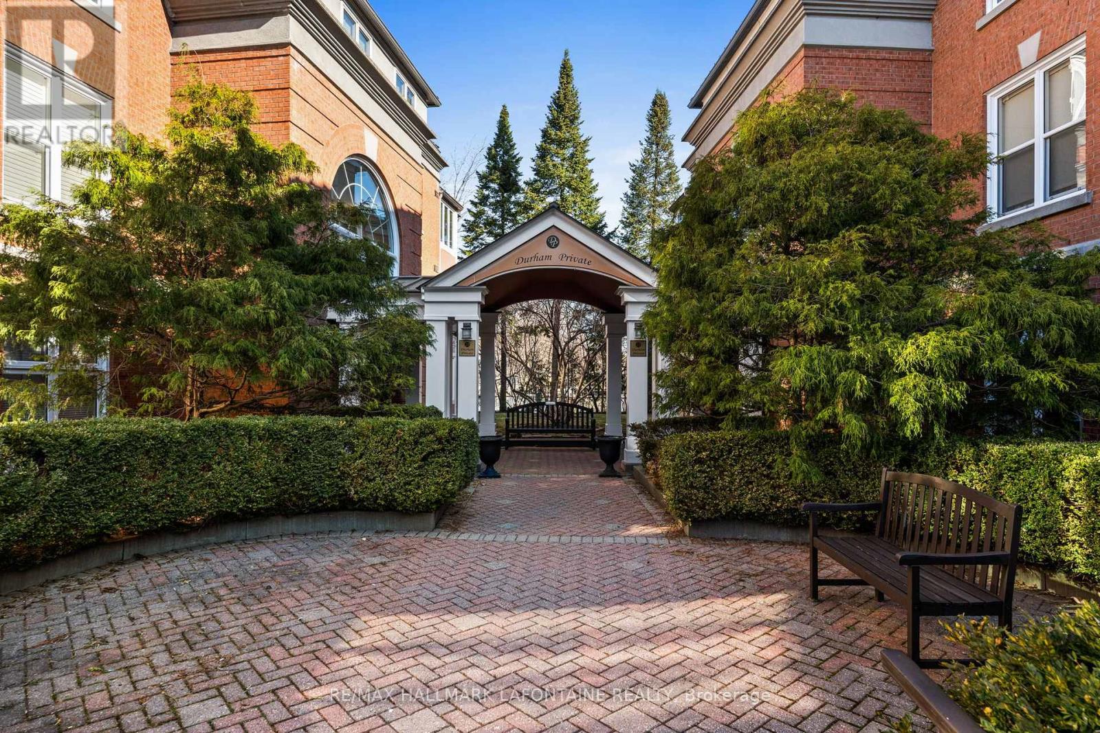 101 - 21 Durham Private, Ottawa, Ontario  K1M 2H8 - Photo 5 - X12428812