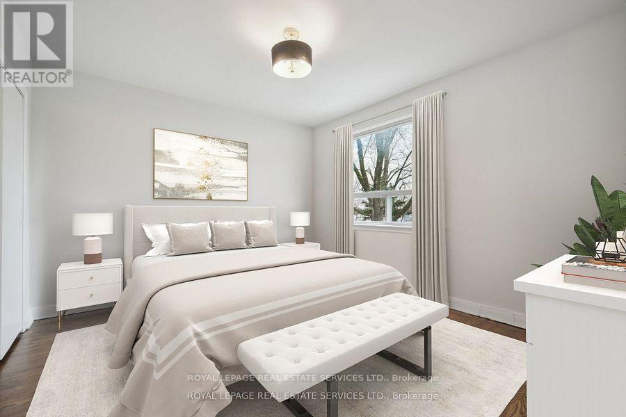 256 Zelda Crescent, Richmond Hill, Ontario  L4C 2Y5 - Photo 12 - N12428602