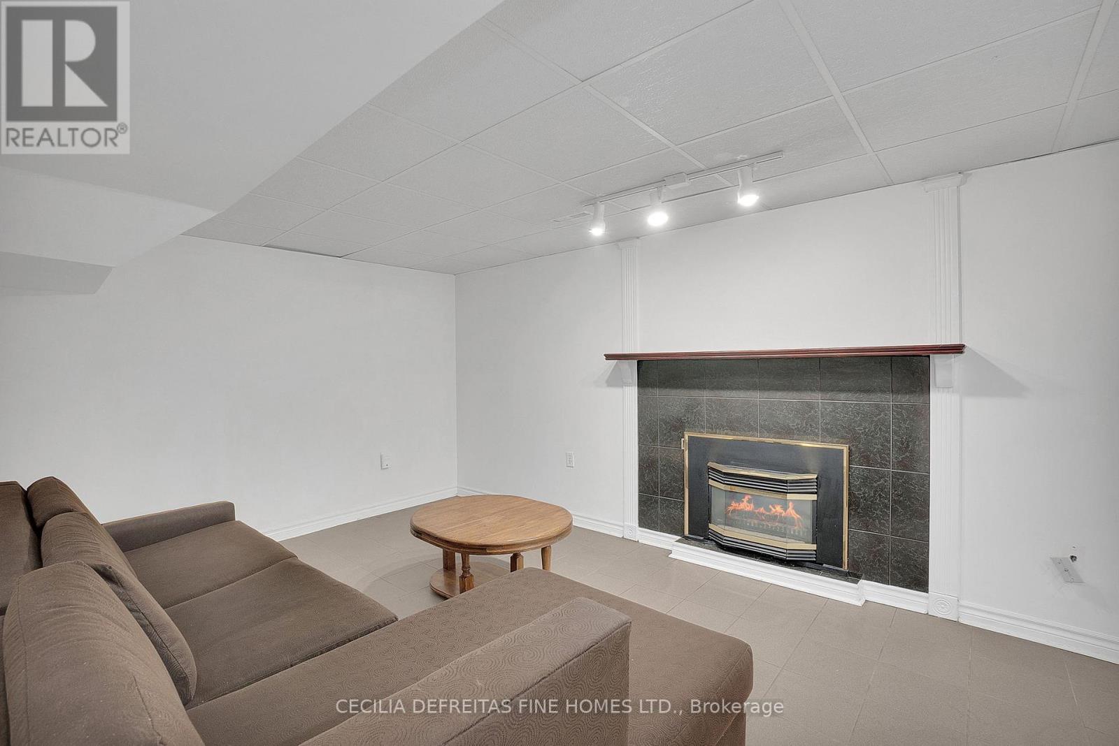 Bsmt - 249 Dante Court, Vaughan, Ontario  L4L 7W8 - Photo 13 - N12428647