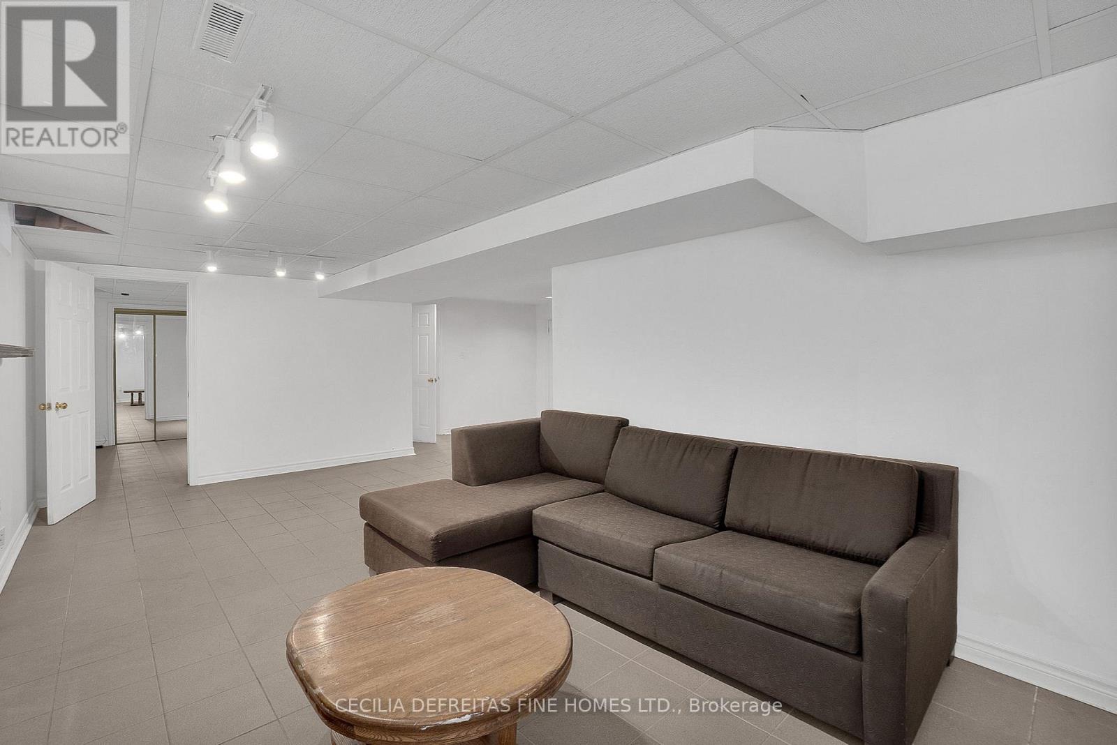 Bsmt - 249 Dante Court, Vaughan, Ontario  L4L 7W8 - Photo 15 - N12428647
