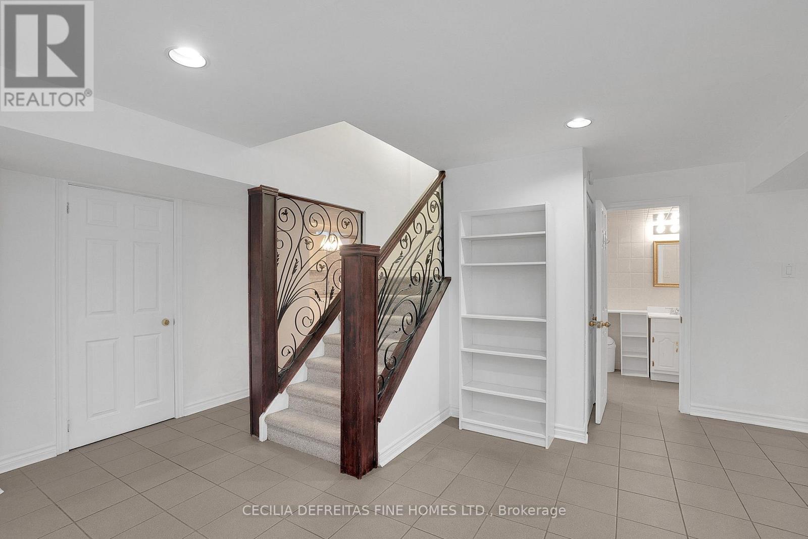 Bsmt - 249 Dante Court, Vaughan, Ontario  L4L 7W8 - Photo 6 - N12428647