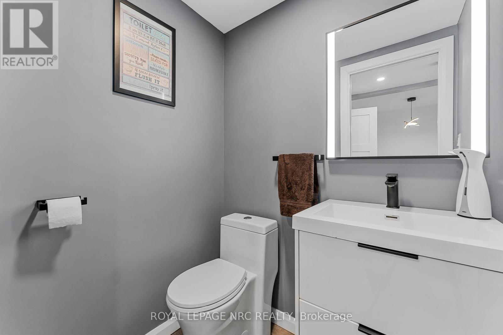 372 Lakewood Avenue, Fort Erie, Ontario  L0S 1B0 - Photo 6 - X12428677