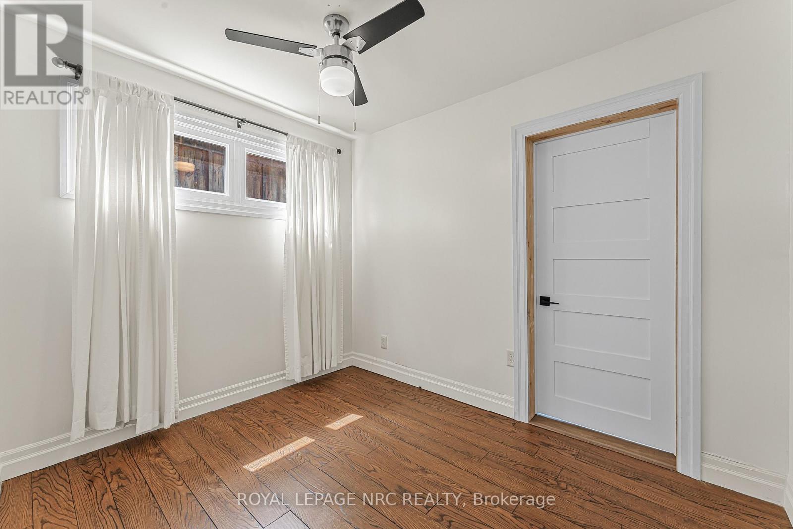 370 Lakewood Avenue, Fort Erie, Ontario  L0S 1B0 - Photo 11 - X12428678