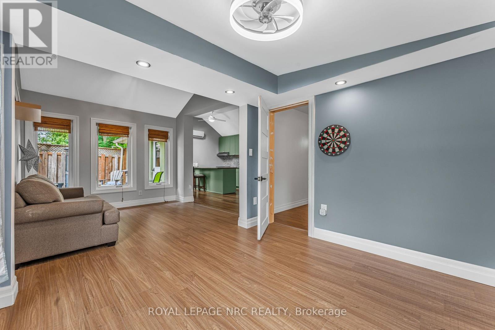 370 Lakewood Avenue, Fort Erie, Ontario  L0S 1B0 - Photo 9 - X12428678