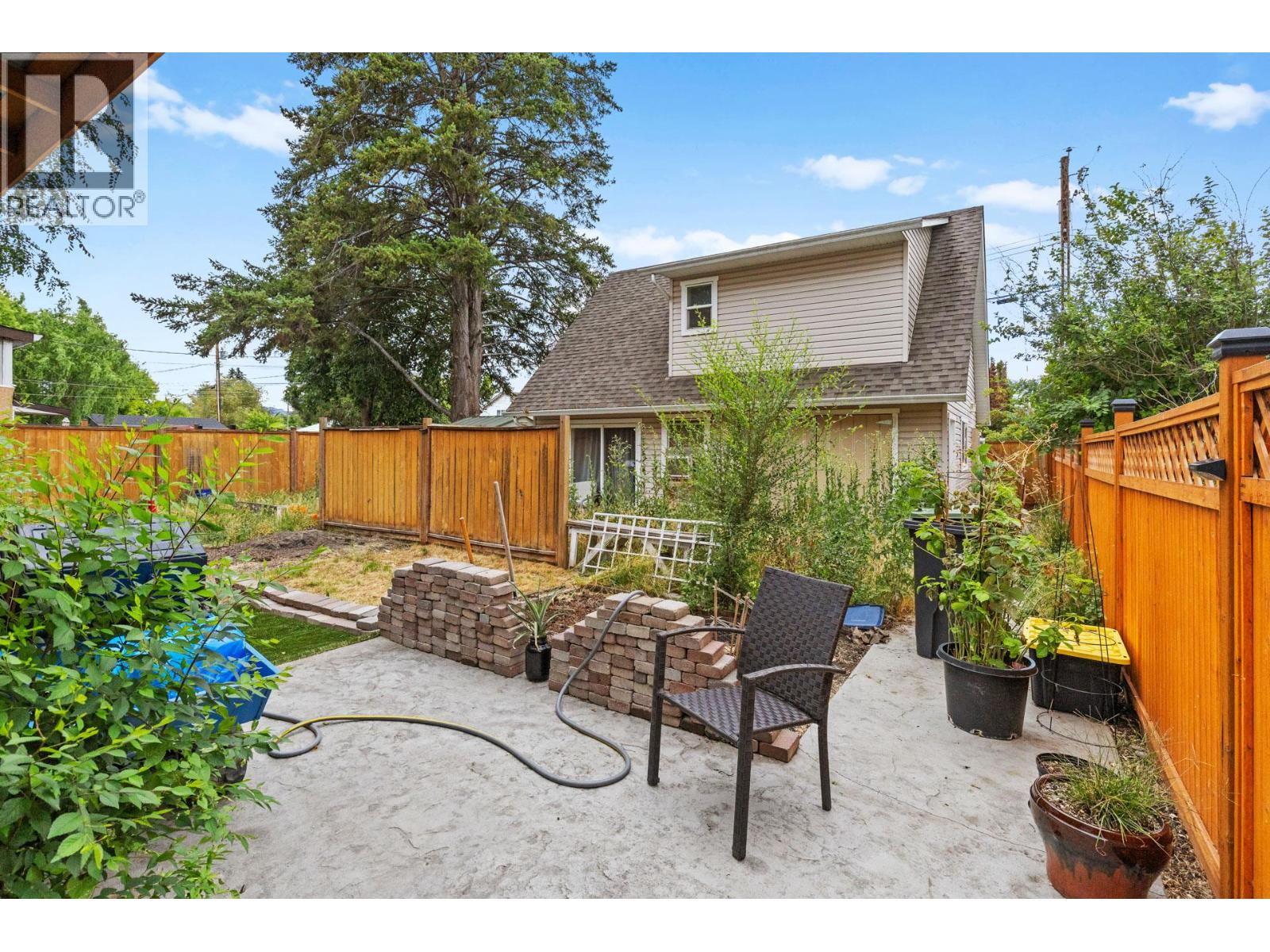 842 Walrod Street Kelowna Photo 41
