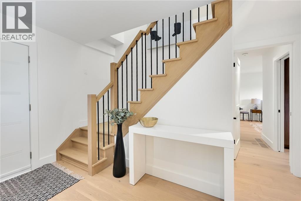 162 Stone Church Road E, Hamilton, Ontario  L9B 1A9 - Photo 28 - 40773966