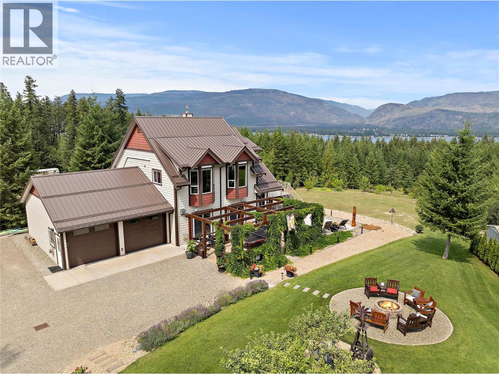 2672 McKenzie Road, Sorrento, British Columbia