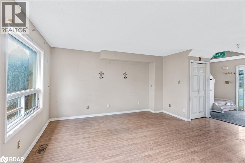 2183 Ferguson Street, Innisfil, Ontario  L9S 1X6 - Photo 5 - 40773856
