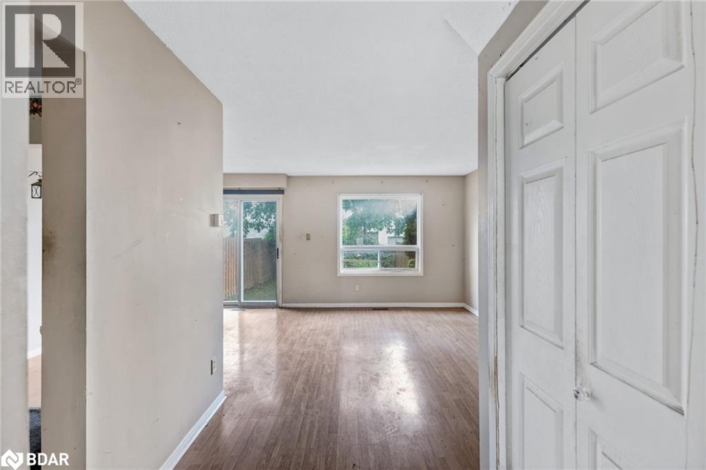 2183 Ferguson Street, Innisfil, Ontario  L9S 1X6 - Photo 3 - 40773856