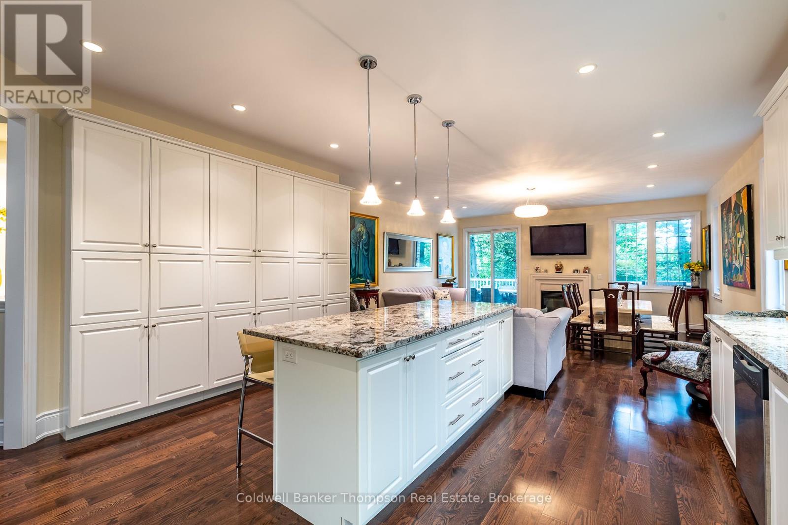 16 Deerfoot Trail, Huntsville, Ontario  P1H 0A6 - Photo 19 - X12428732