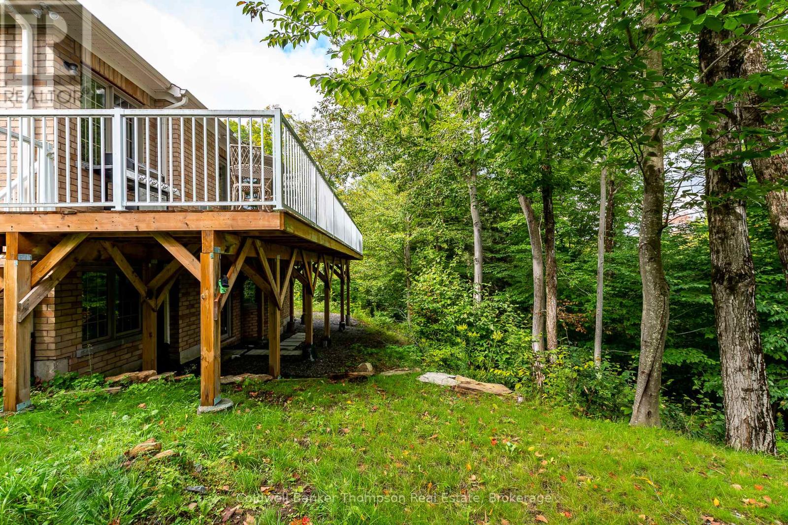 16 Deerfoot Trail, Huntsville, Ontario  P1H 0A6 - Photo 46 - X12428732