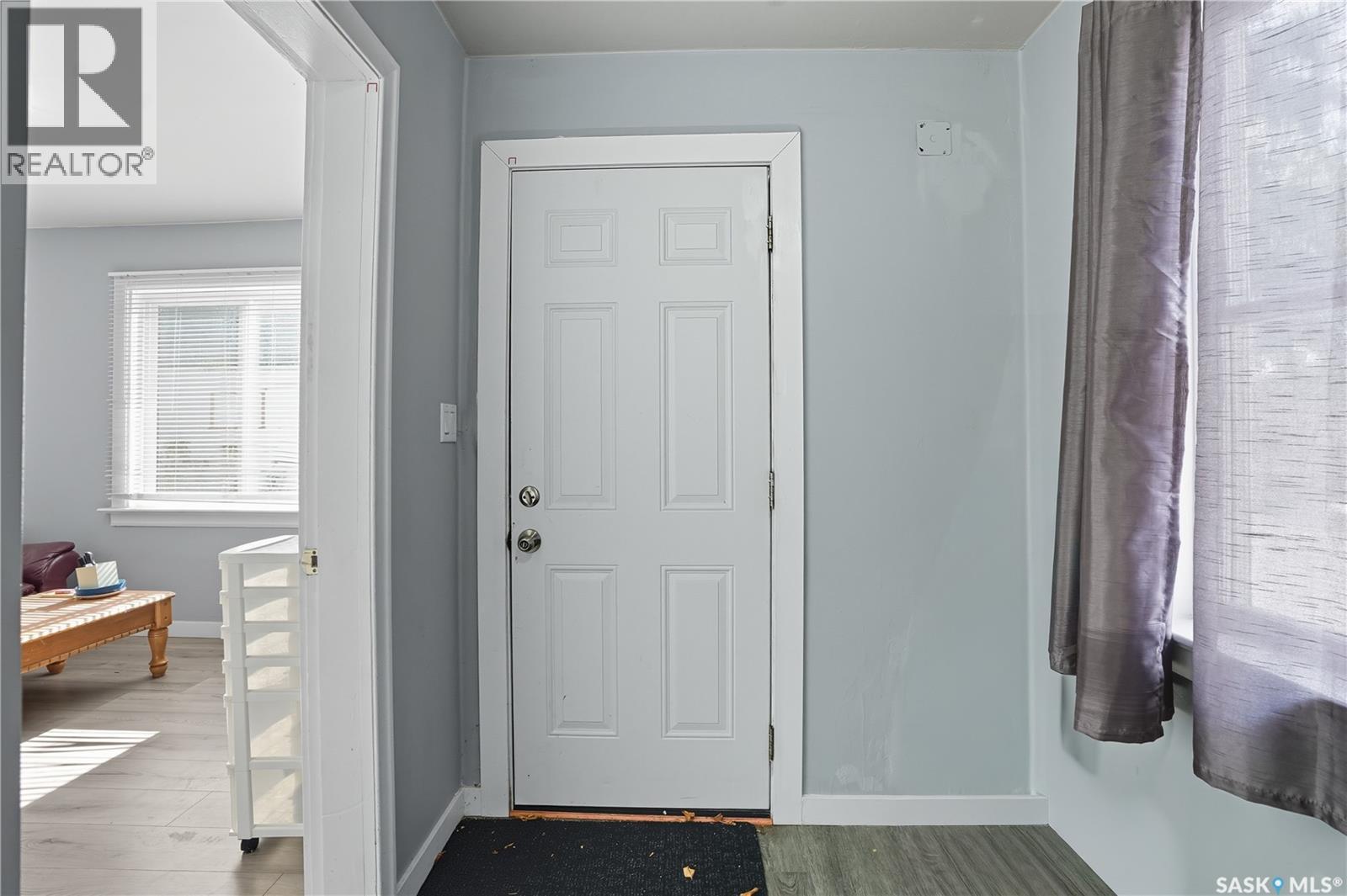 114 E Avenue S, Saskatoon, Saskatchewan  S7M 1R6 - Photo 4 - SK019407