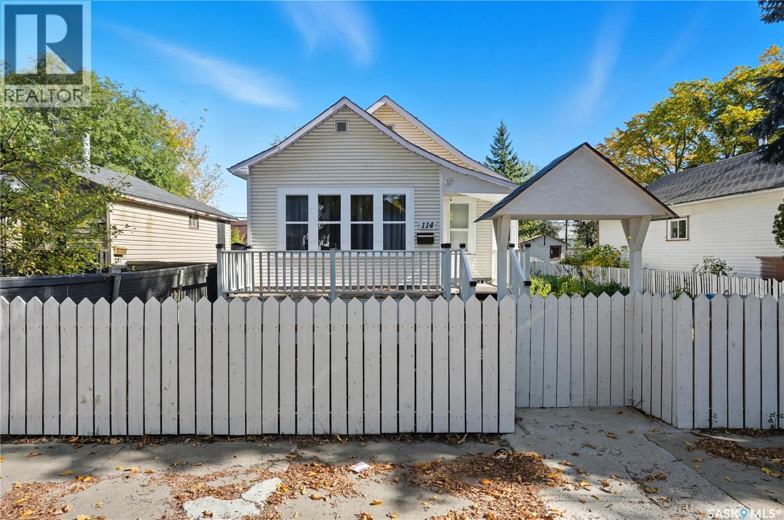 114 E Avenue S, Saskatoon, Saskatchewan  S7M 1R6 - Photo 3 - SK019407