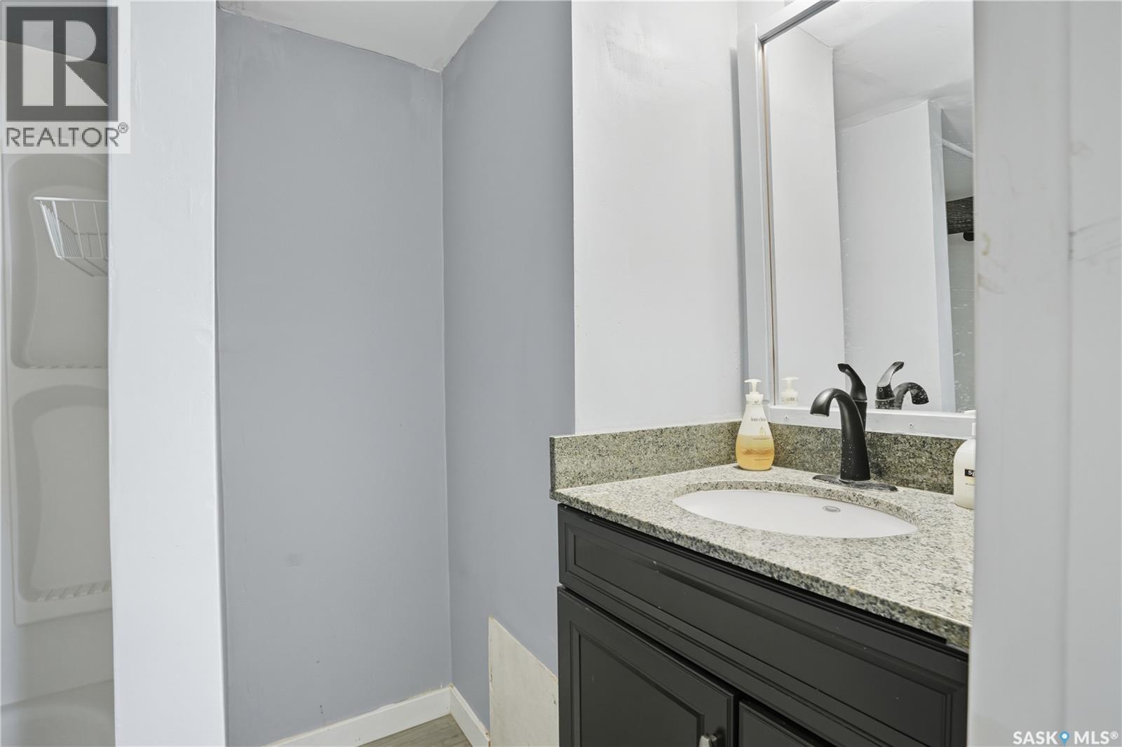 114 E Avenue S, Saskatoon, Saskatchewan  S7M 1R6 - Photo 26 - SK019407