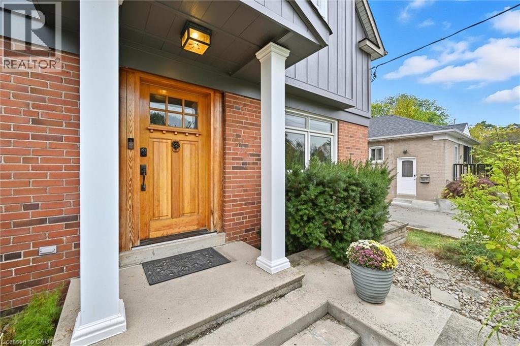 1348 Augustine Drive, Burlington, Ontario  L7P 2M8 - Photo 3 - 40771504