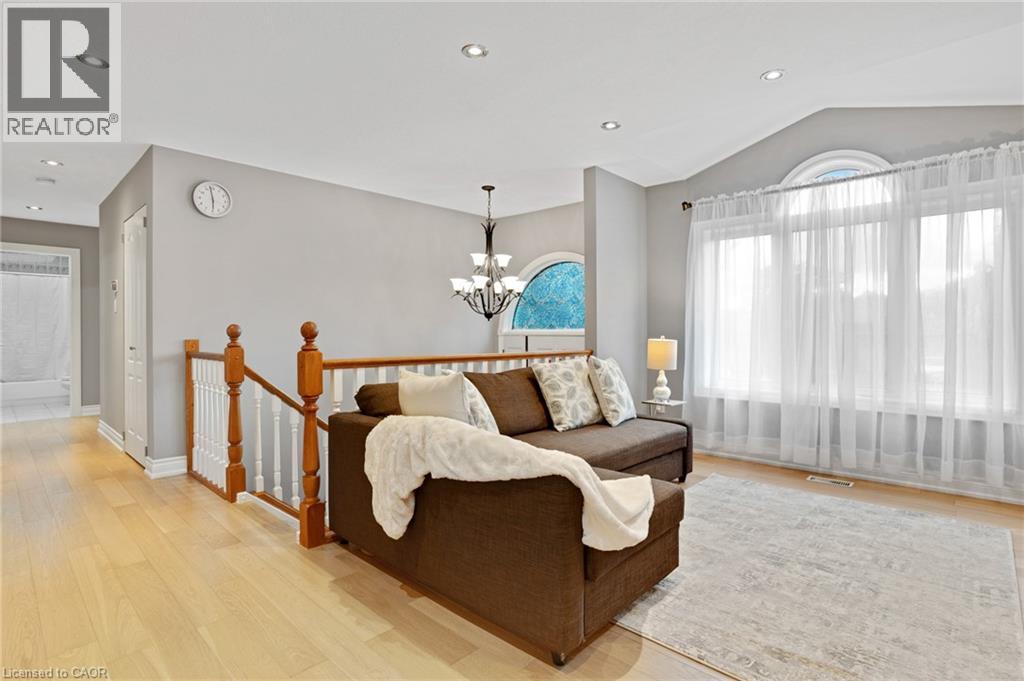 175 Stirling Macgregor Drive, Cambridge, Ontario  N1S 4Z8 - Photo 6 - 40772899