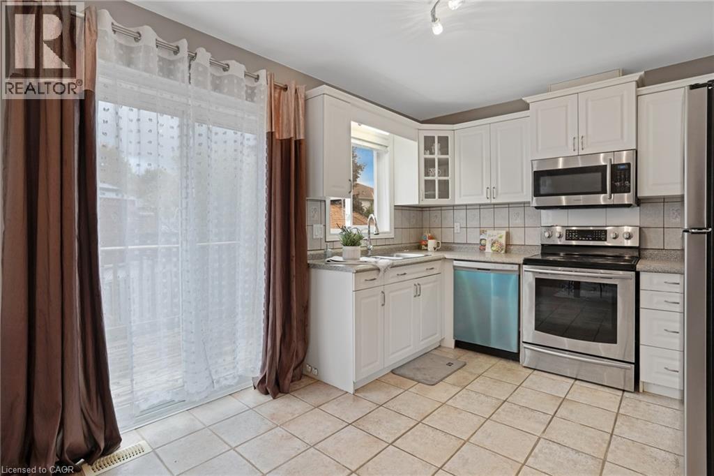 175 Stirling Macgregor Drive, Cambridge, Ontario  N1S 4Z8 - Photo 14 - 40772899
