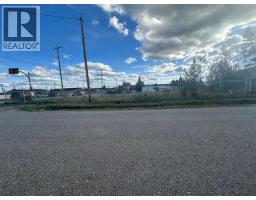 5012 50 Street, pouce coupe, British Columbia